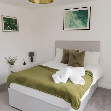 Deluxe 5'bed House W- Parking - Centre *